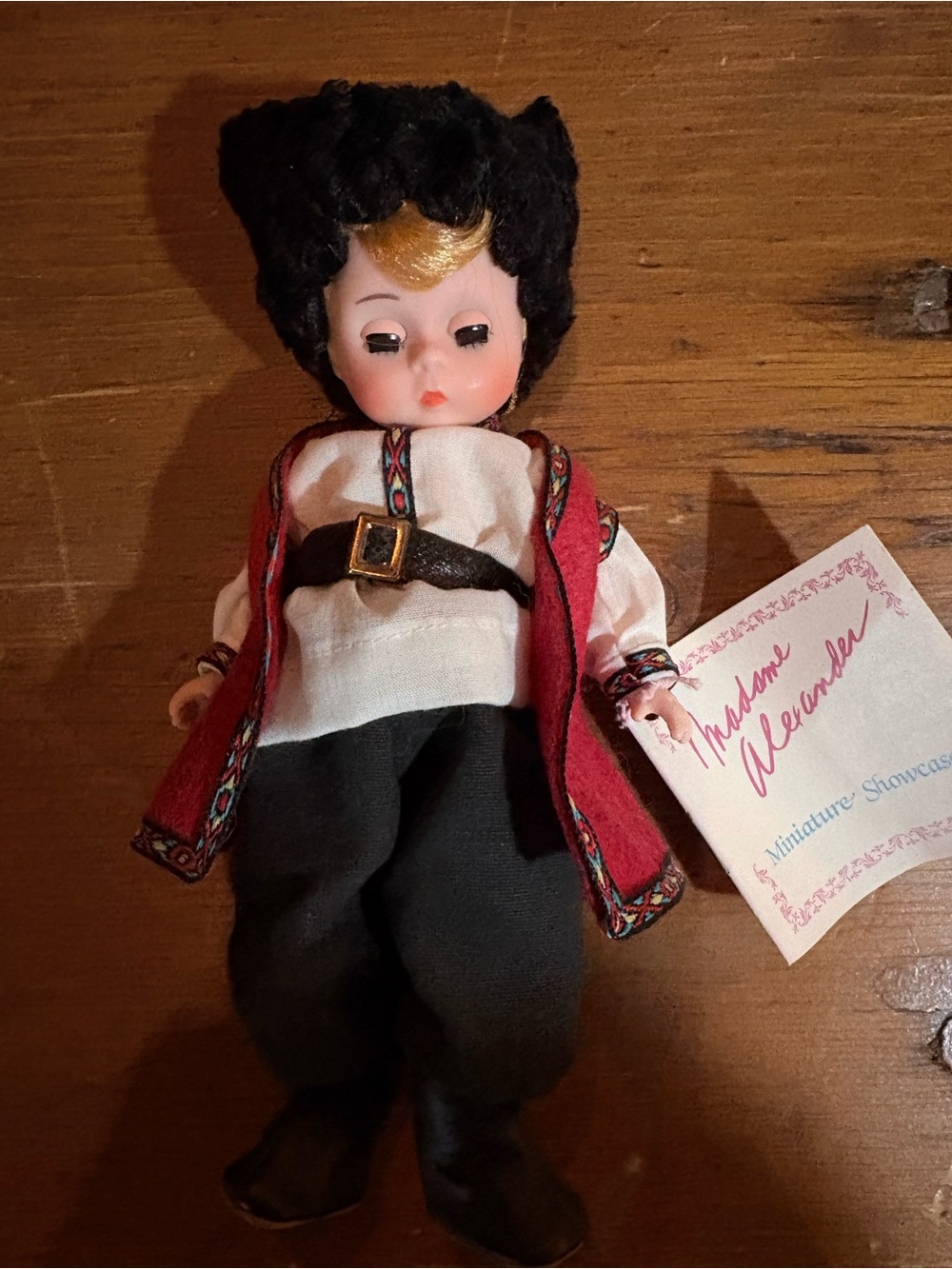 Madame Alexander miniature showcase